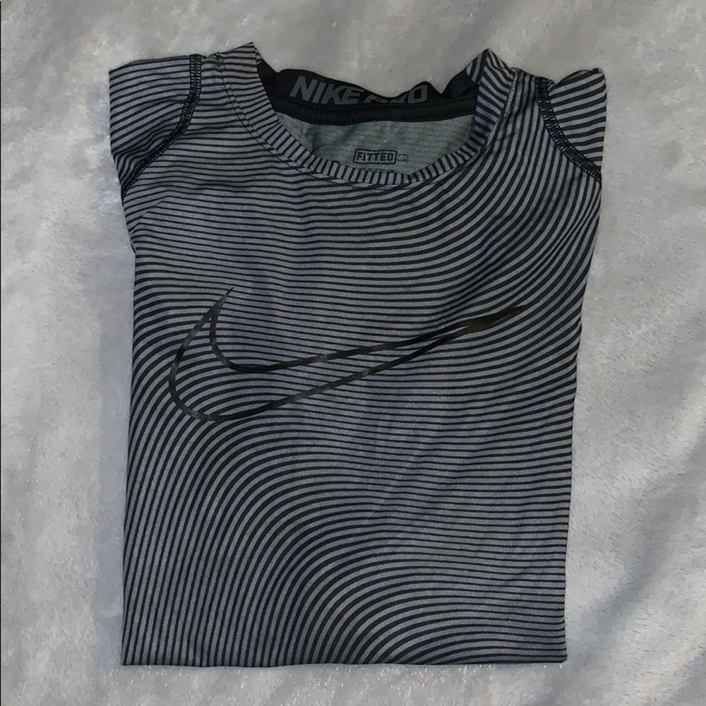 🎀3/$20 Woman’s Nike pro fitted